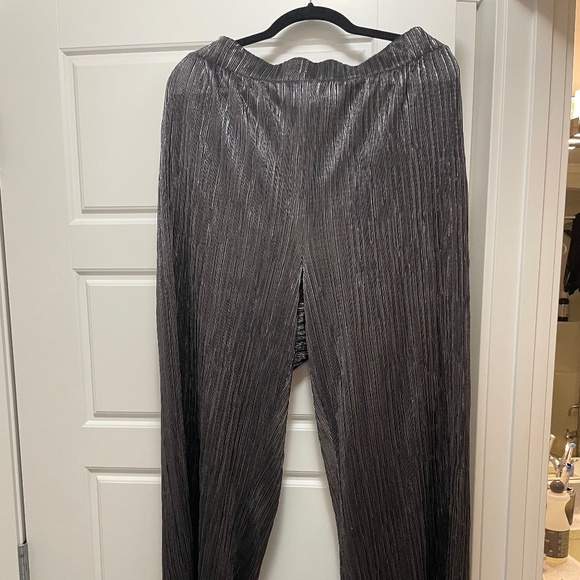 Silver lightweight wide leg pants Joseph Ribkoff - Picture 2 of 5